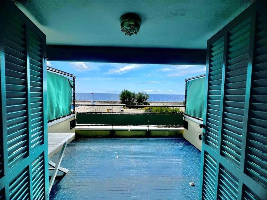 Suite Levante 56 - Fronte Mare Sanremo Оспедалетти Экстерьер фото